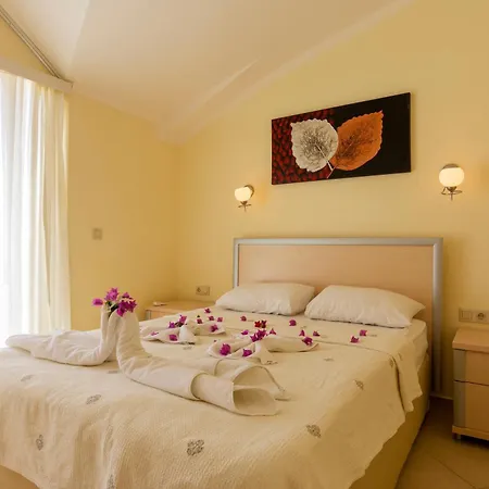 Apollonium Bozbuk Resort *