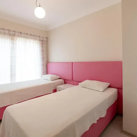 Resort Apollonium Bozbuk *