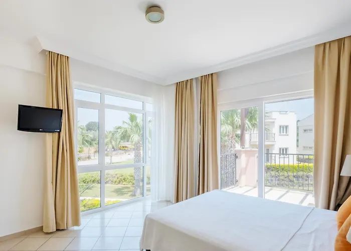 Apollonium Bozbuk Rezort