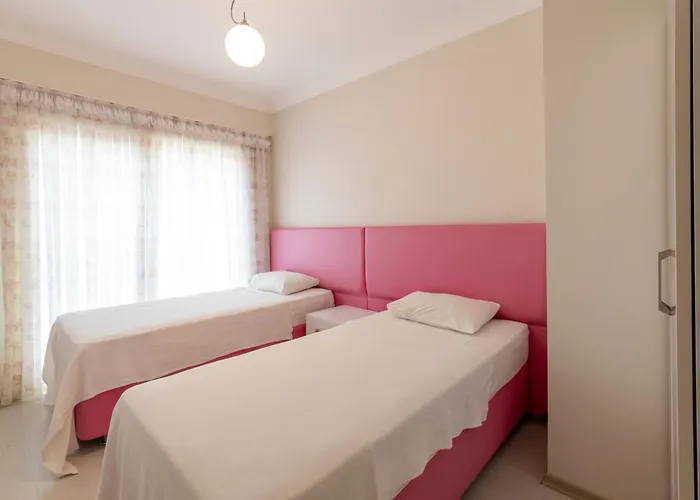 Resort Apollonium Bozbuk *